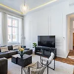 4Br Artdeco Elegance With Sauna By Newave