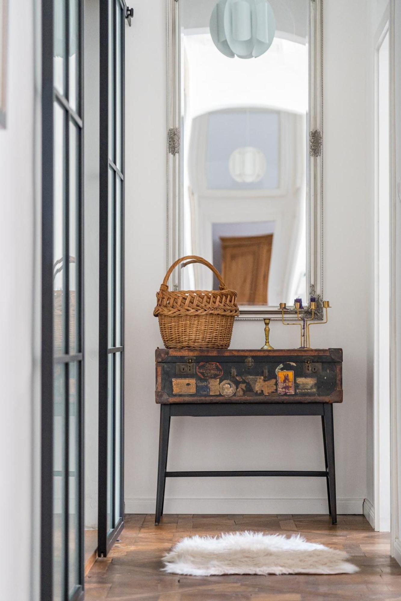 4br Artdeco Elegance With Sauna By Newave