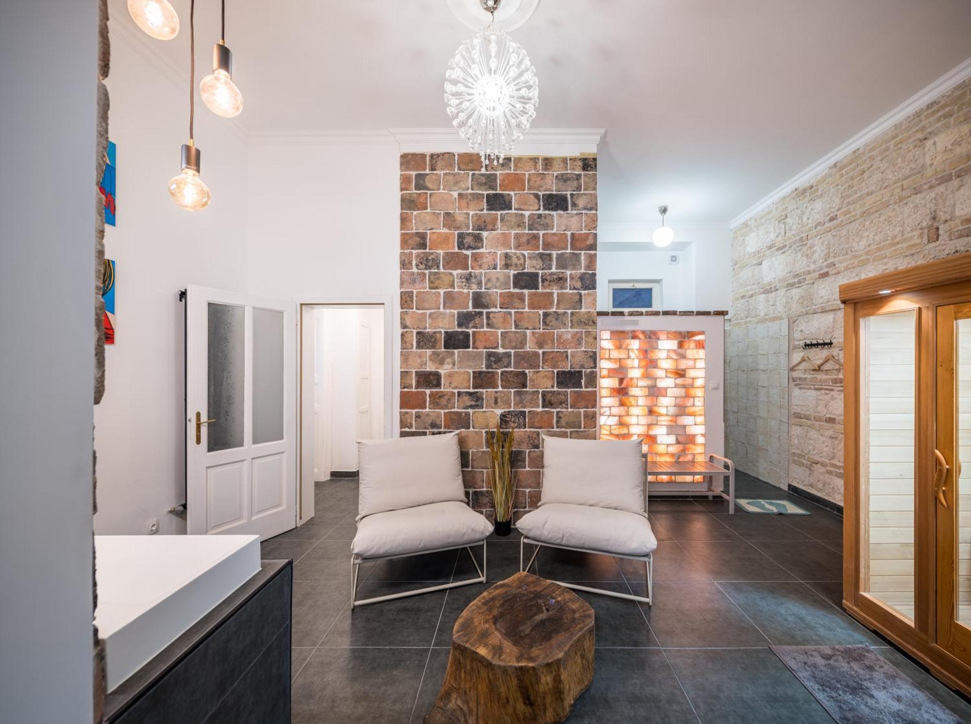 Apartment 4br Artdeco Elegance With Sauna By Newave Budapest