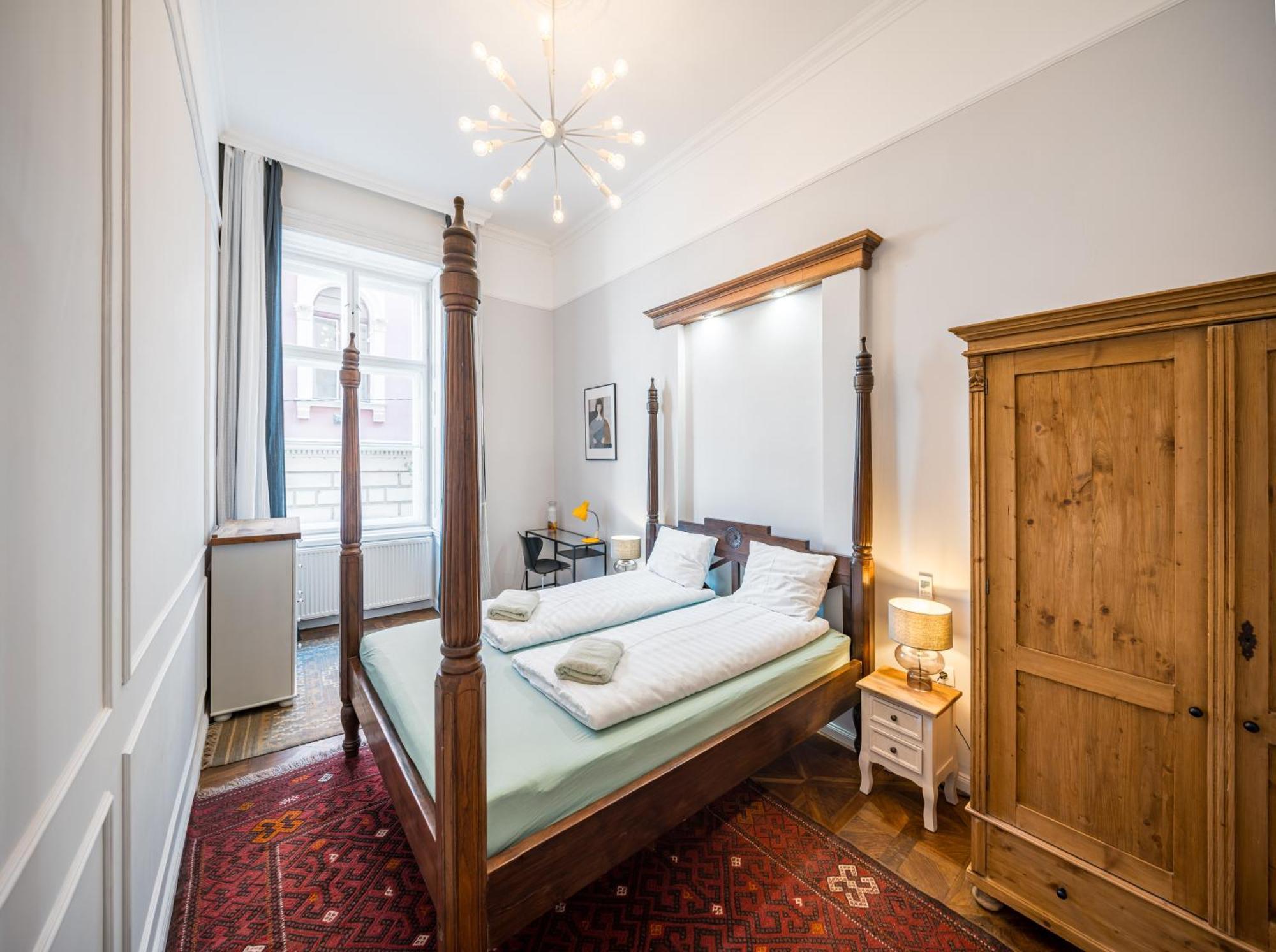 4br Artdeco Elegance With Sauna By Newave Apartment *