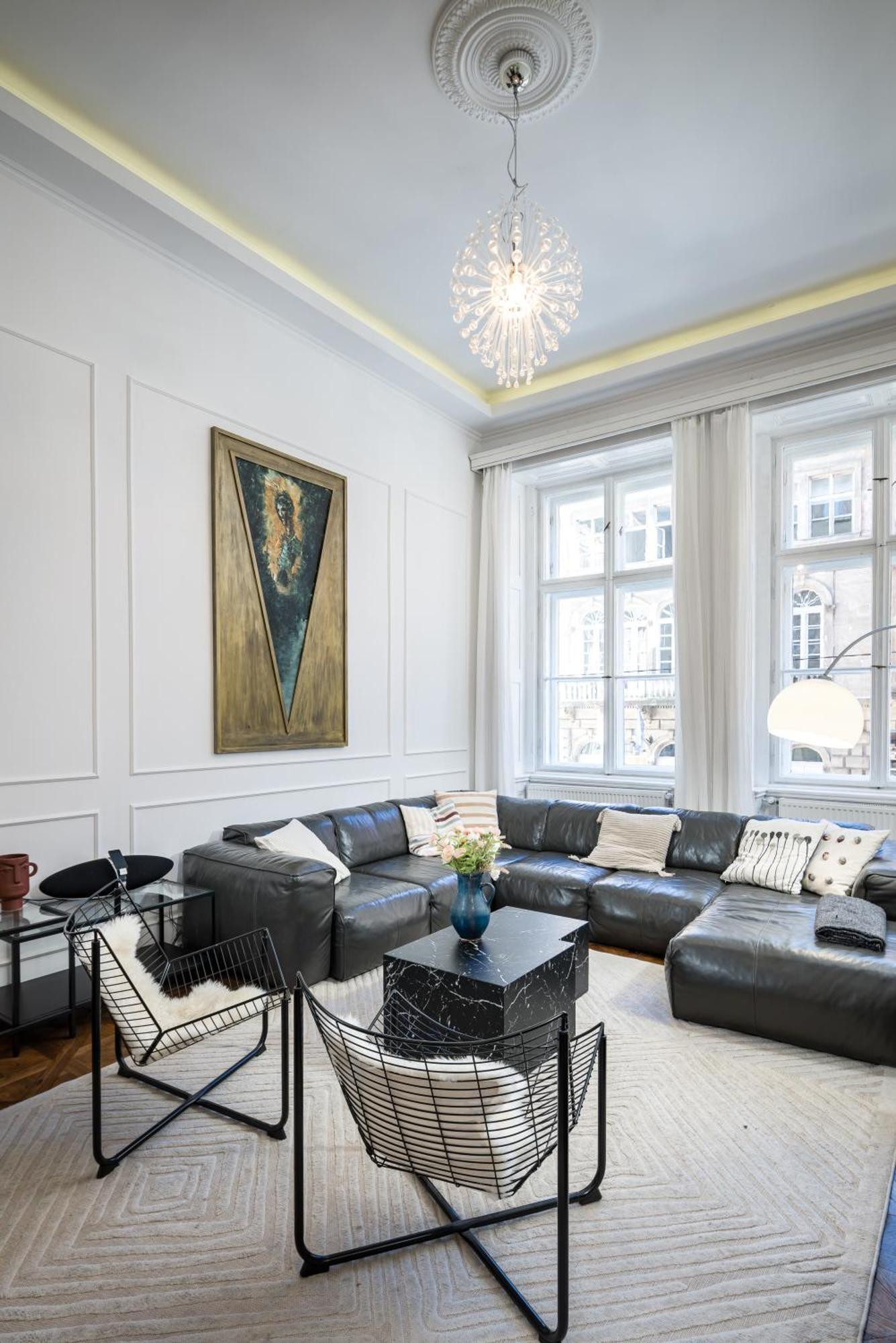 4br Artdeco Elegance With Sauna By Newave *