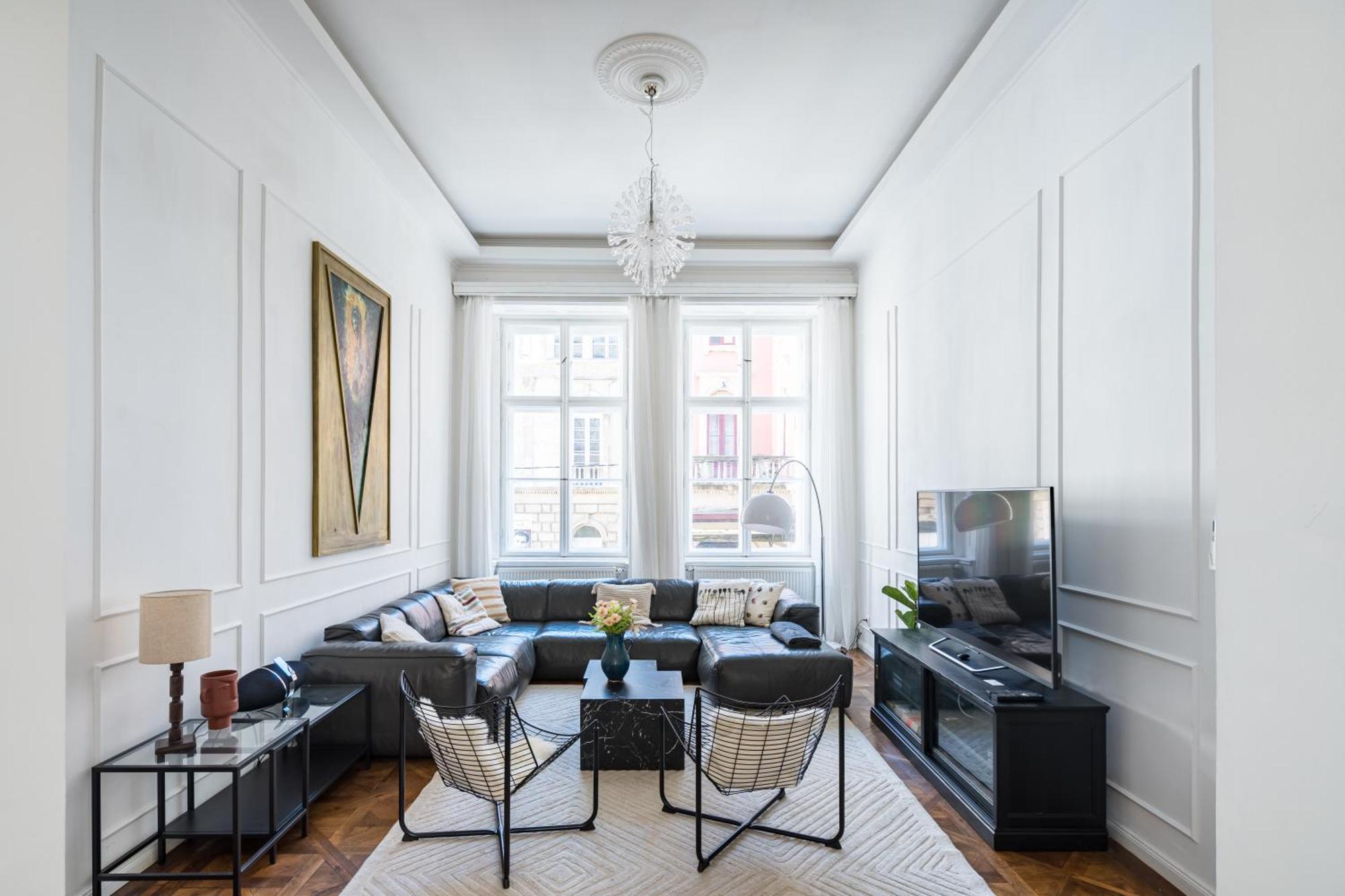 4br Artdeco Elegance With Sauna By Newave Budapest